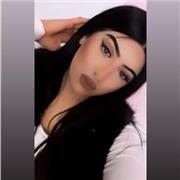 A niños pequeños o a menores de edad